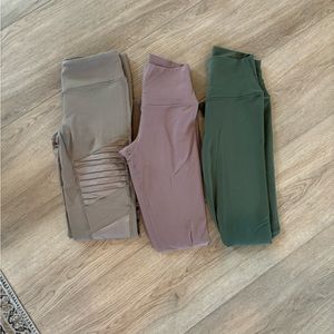 Alo Yoga leggings - set of 3